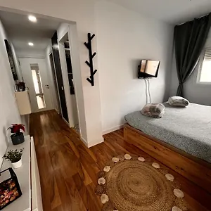  Appartement Apto-estudio 20 Min-centro Malaga Spanje